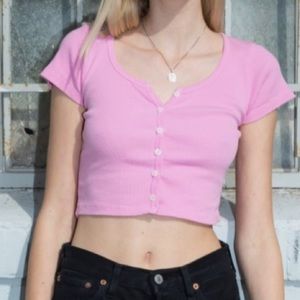 BRANDY MELVILLE LIGHT PINK CROPPED BUTTON DOWN TOP